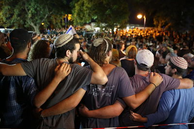 ההמונים בהלוויה