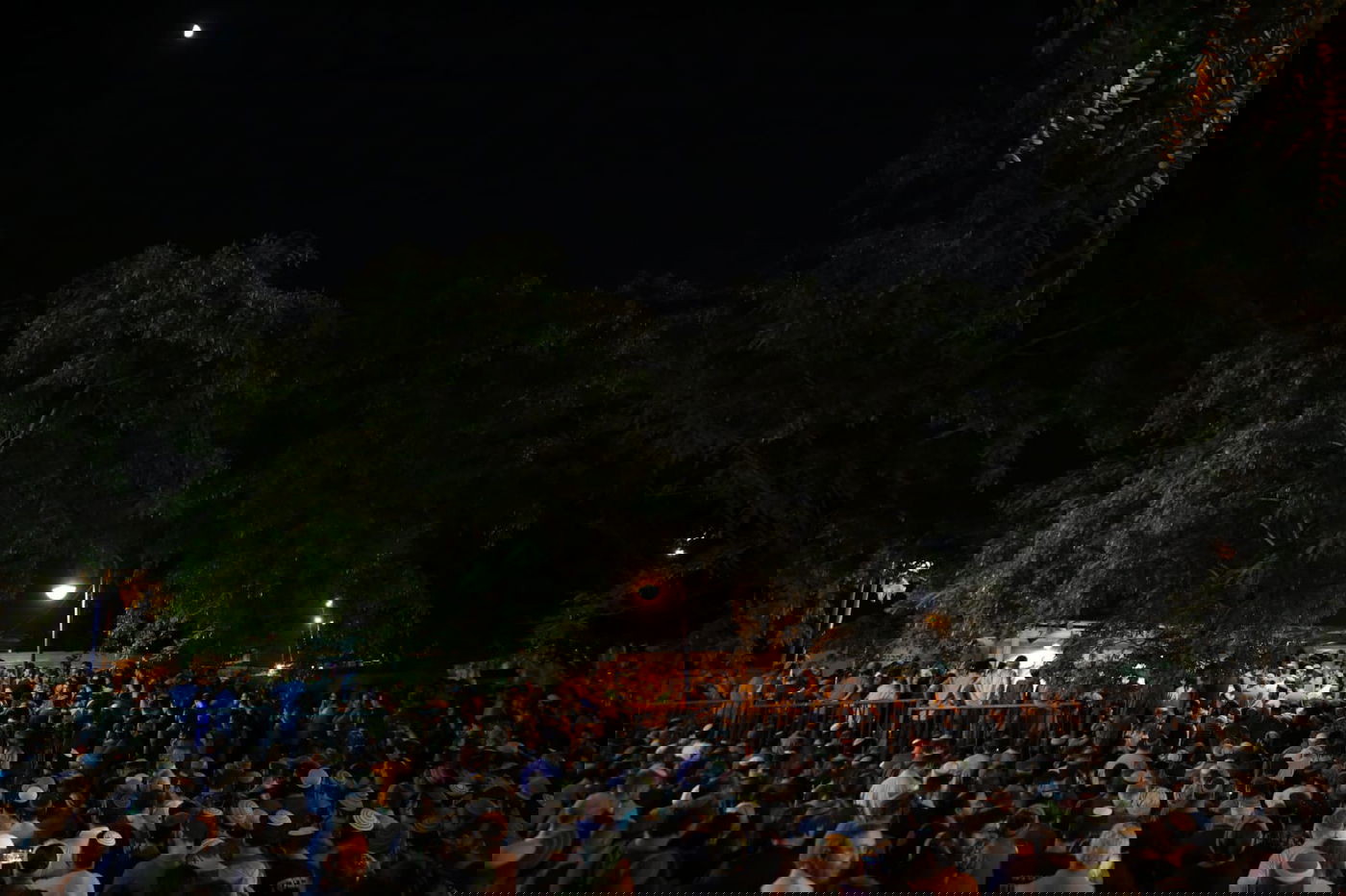 האב השכול בכה: "כמה כאב יביא הגעגוע?"