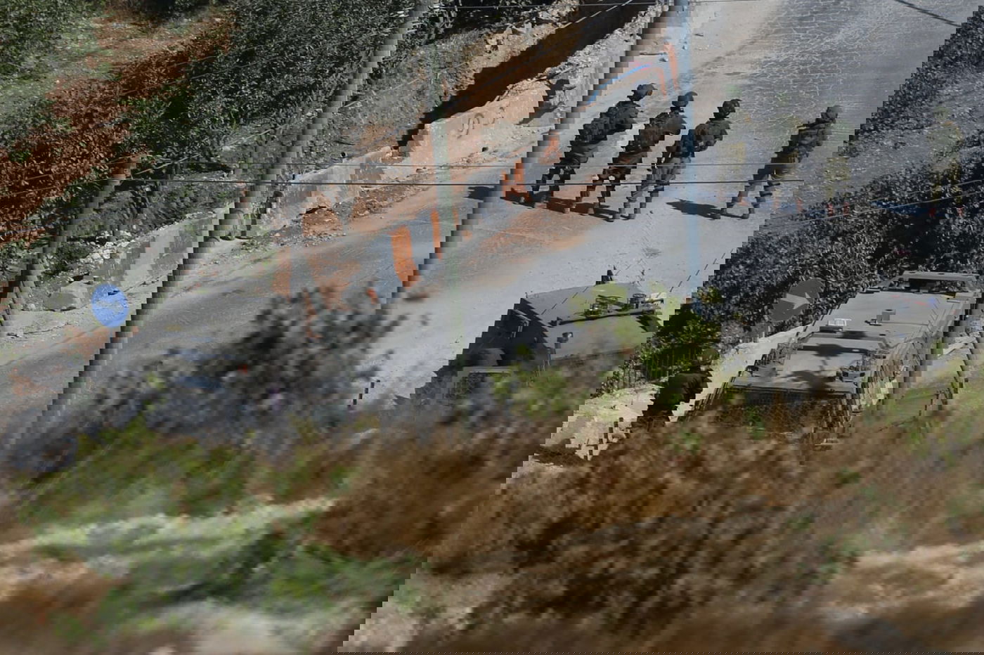 המצוד נמשך: צה"ל פשט על הכפר הפלסטיני בית פג'אר