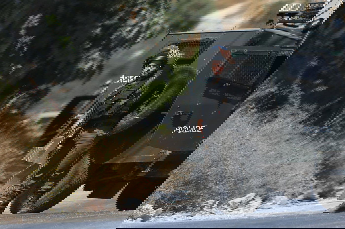 המצוד נמשך: צה"ל פשט על הכפר הפלסטיני בית פג'אר