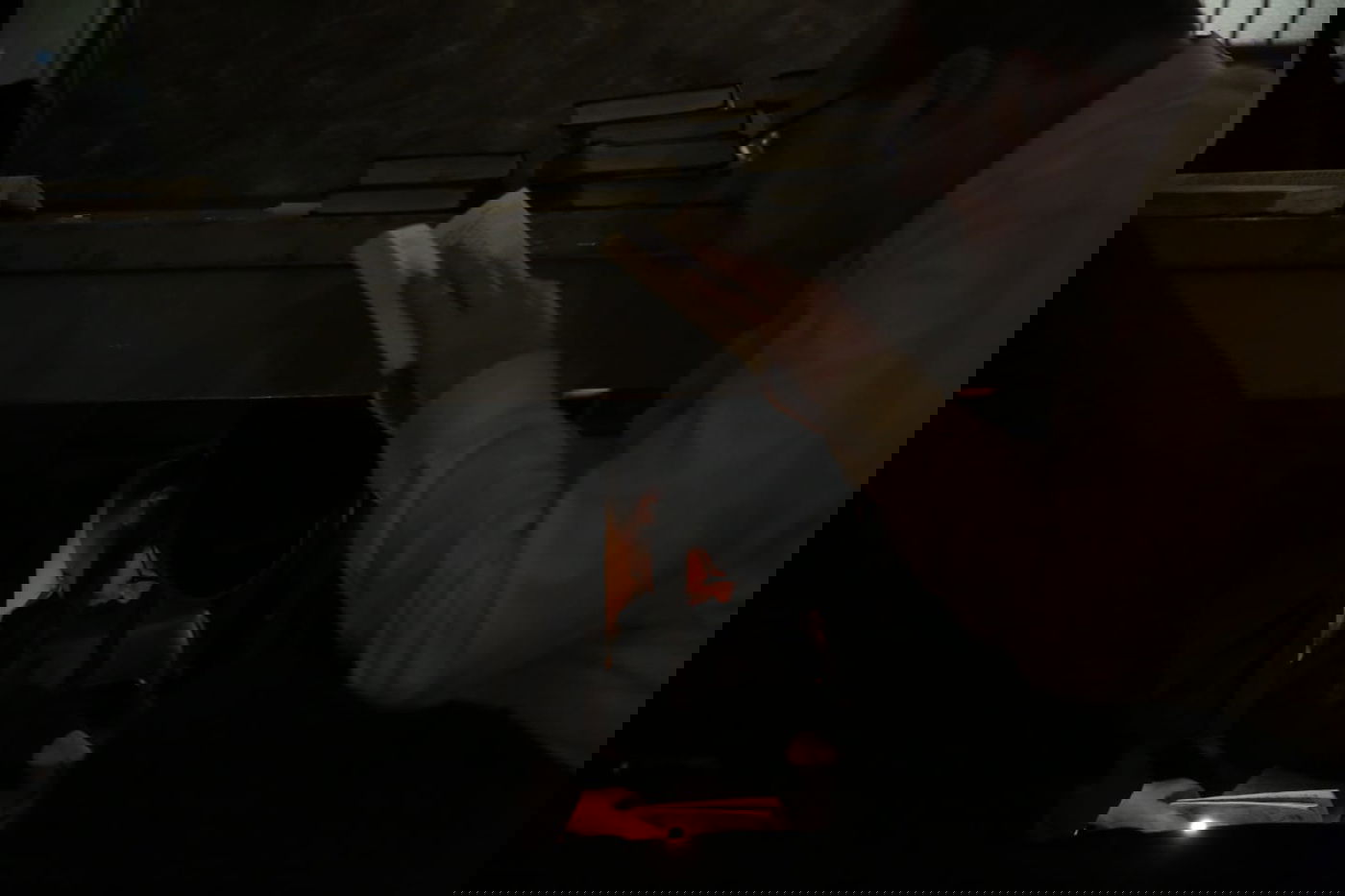 במאה שערים קוננו על החורבן לאור הנרות