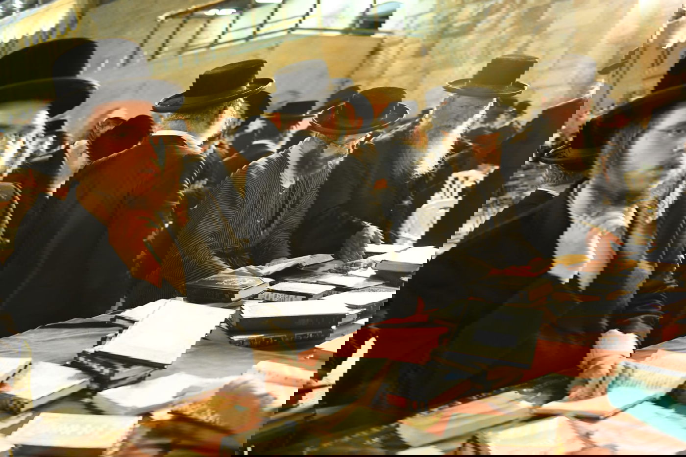 צאת הצום ברחבת הכותל המערבי • גלריה