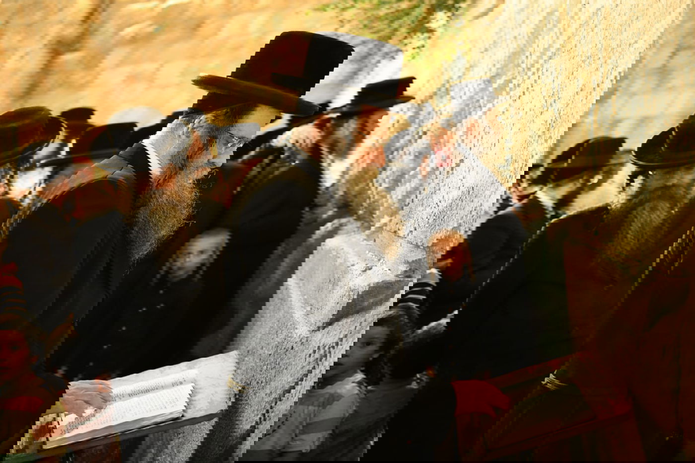 צאת הצום ברחבת הכותל המערבי • גלריה