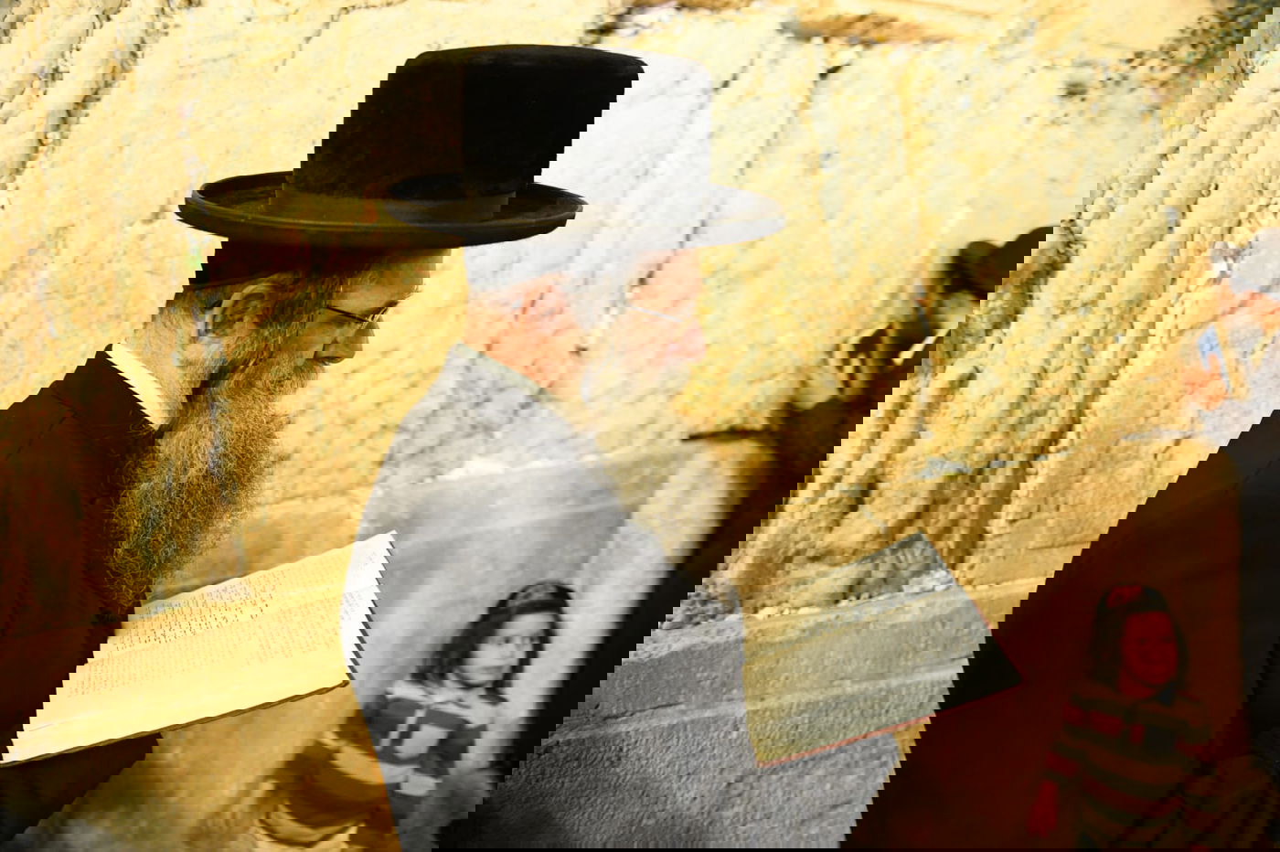 צאת הצום ברחבת הכותל המערבי • גלריה