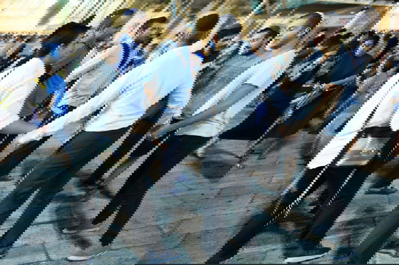 צאת הצום ברחבת הכותל המערבי • גלריה