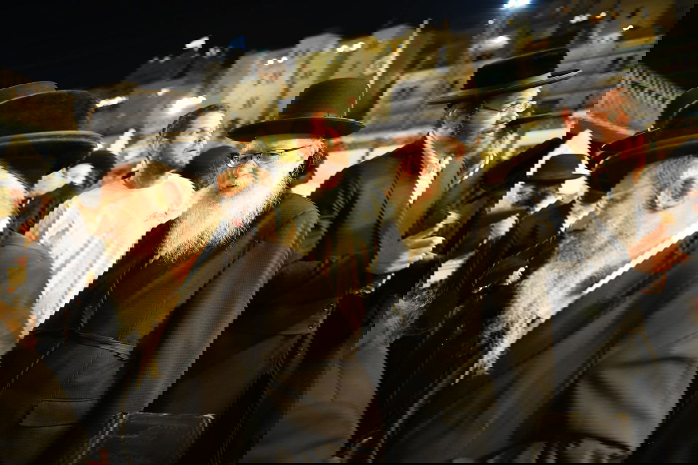 צאת הצום ברחבת הכותל המערבי • גלריה