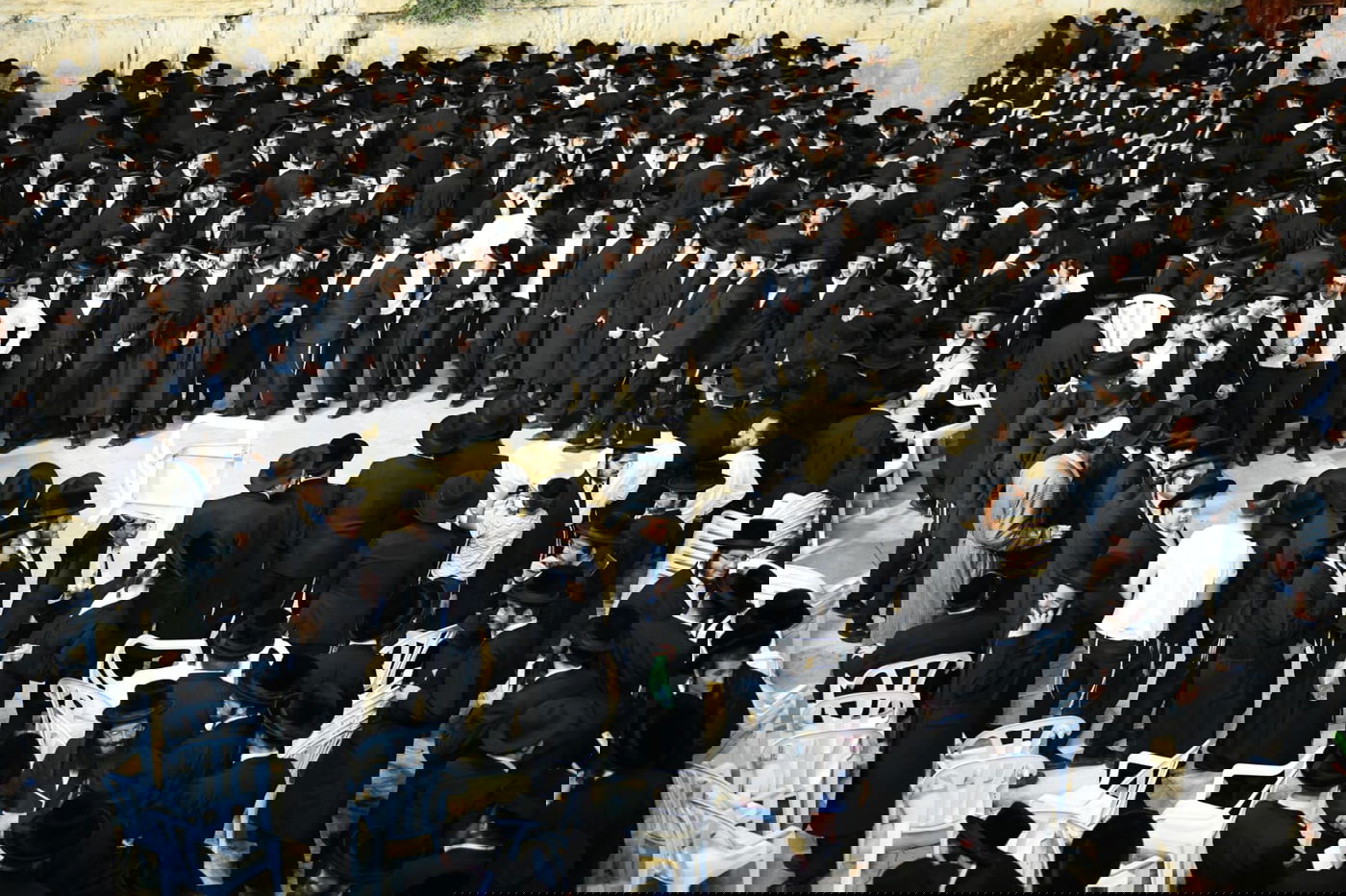 צאת הצום ברחבת הכותל המערבי • גלריה