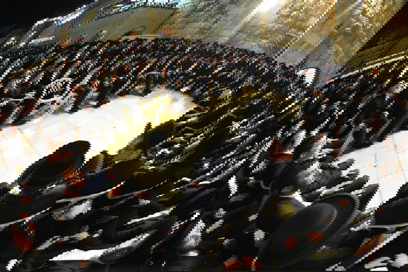 צאת הצום ברחבת הכותל המערבי • גלריה