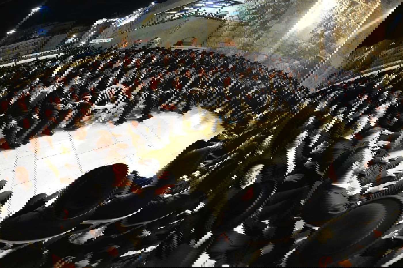 צאת הצום ברחבת הכותל המערבי • גלריה