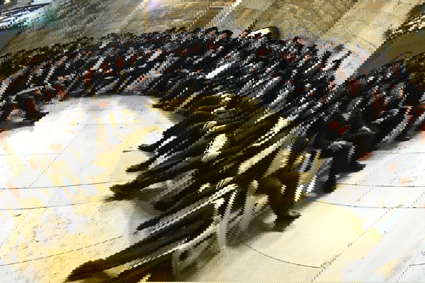 צאת הצום ברחבת הכותל המערבי • גלריה