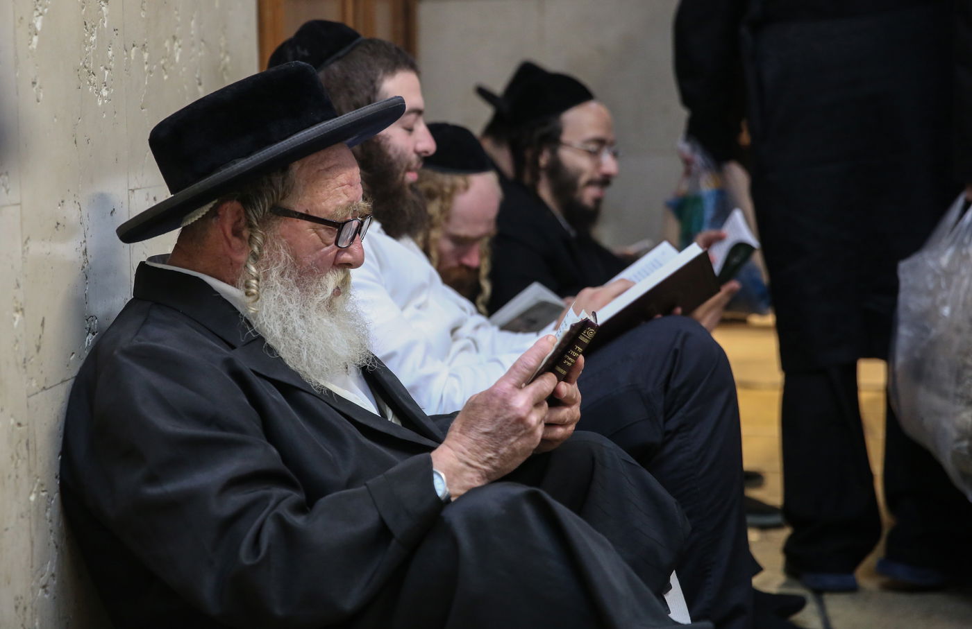 אמירת הקינות בציון רבי שמעון בר יוחאי • צפו