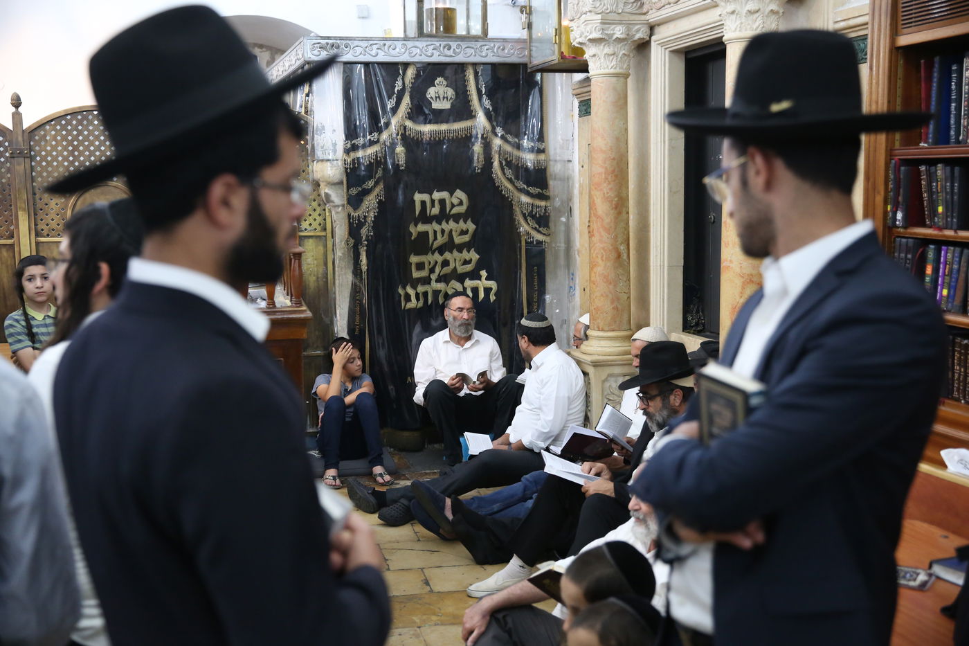 אמירת הקינות בציון רבי שמעון בר יוחאי • צפו