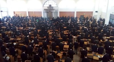 מרגש: קינת "אֱלִי צִיּוֹן וְעָרֶיהָ" בישיבת חברון