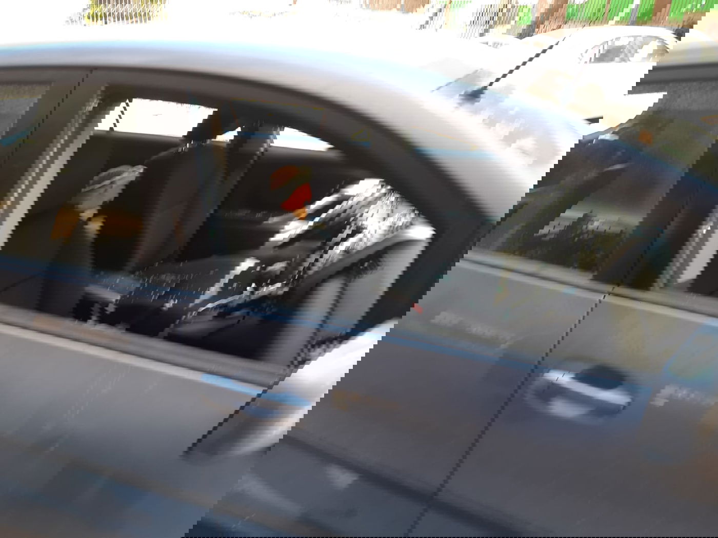 מחלץ הפעוטה שנשכחה: רצתי, לקחתי פטיש ושברתי חלון