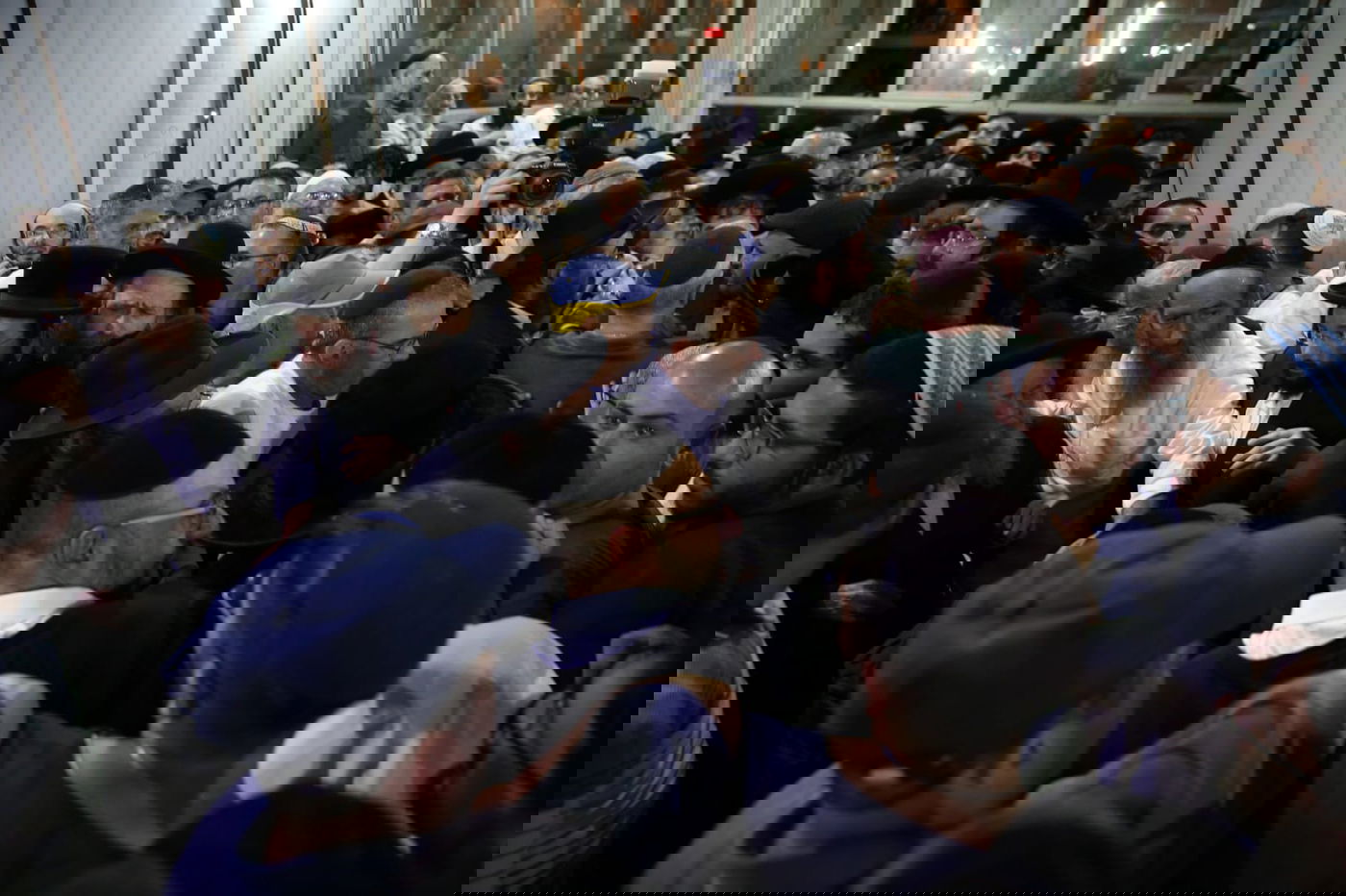 אלפים בהלווית 'החלבן' המקובל רבי חיים כהן זצ"ל