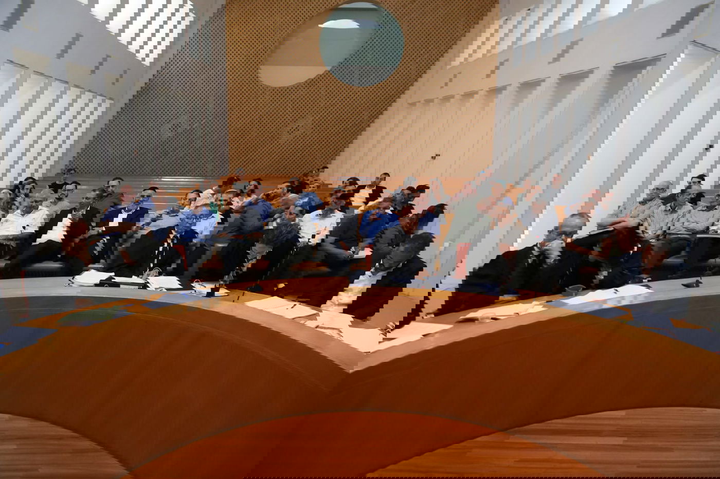 הביזיון של רון קובי: 'חטף' מהשופטים ונאלץ למשוך עתירה