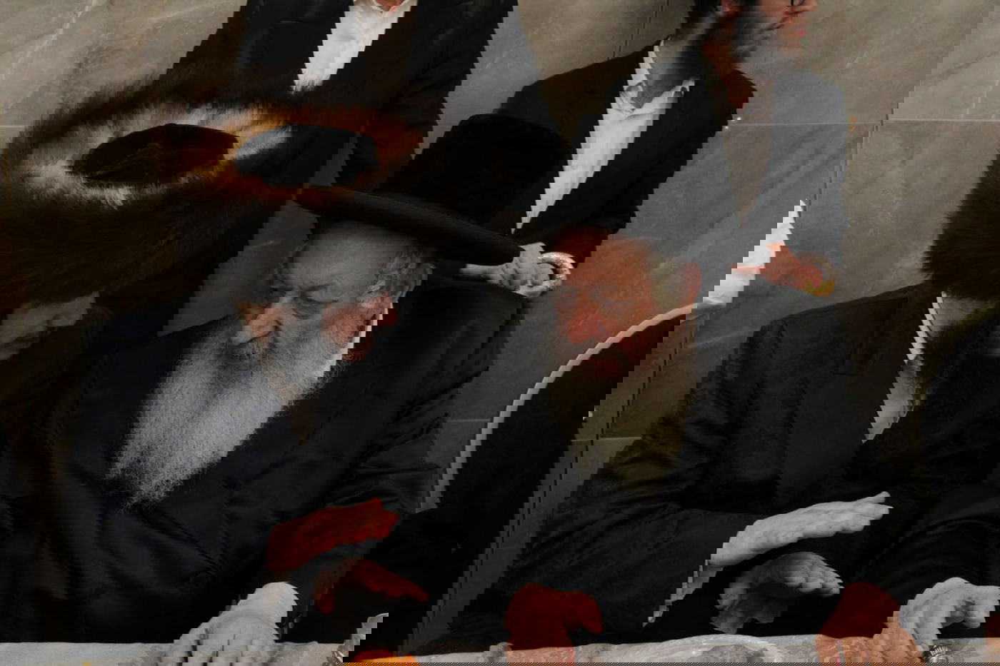 בזלאטשוב חגגו בר מצווה לבנו של האב"ד