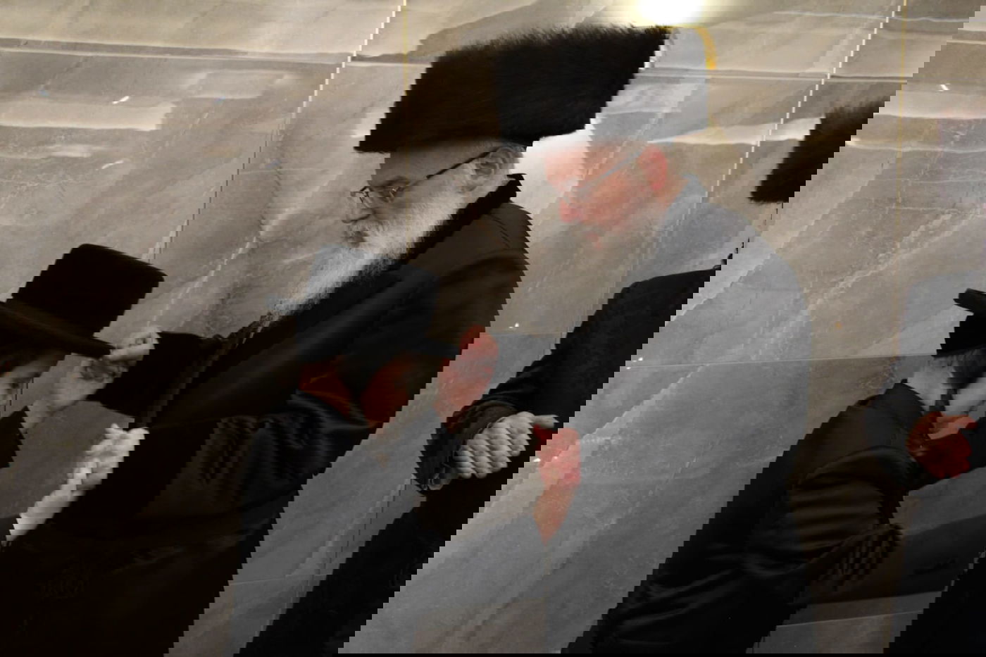 בזלאטשוב חגגו בר מצווה לבנו של האב"ד