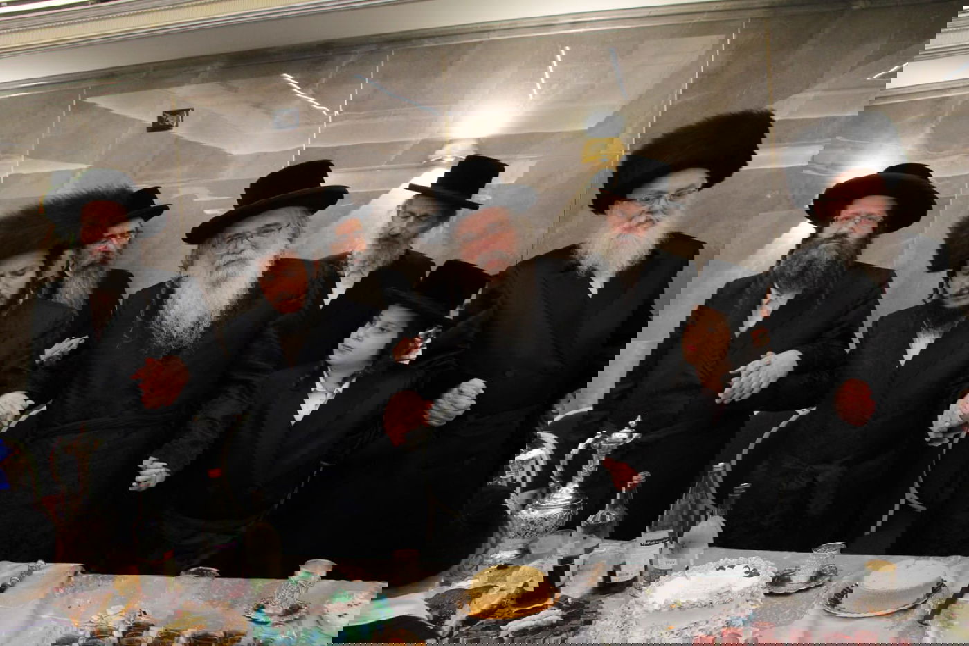 בזלאטשוב חגגו בר מצווה לבנו של האב"ד