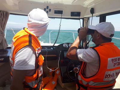 בדרך לחילוץ