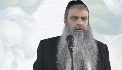 הרב רפאל זר בפינה לפרשת ואתחנן • צפו