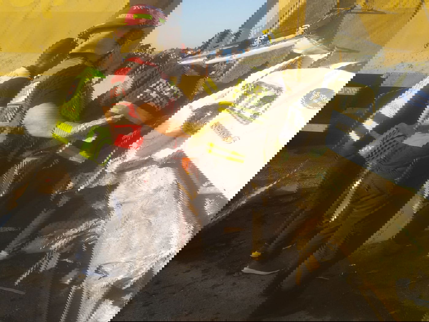 הרוג ותשעה פצועים בהתנגשות משאית ו-3 כלי רכב