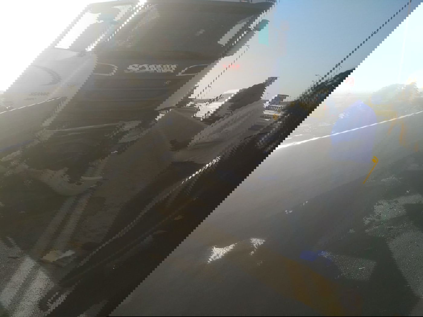 הרוג ותשעה פצועים בהתנגשות משאית ו-3 כלי רכב