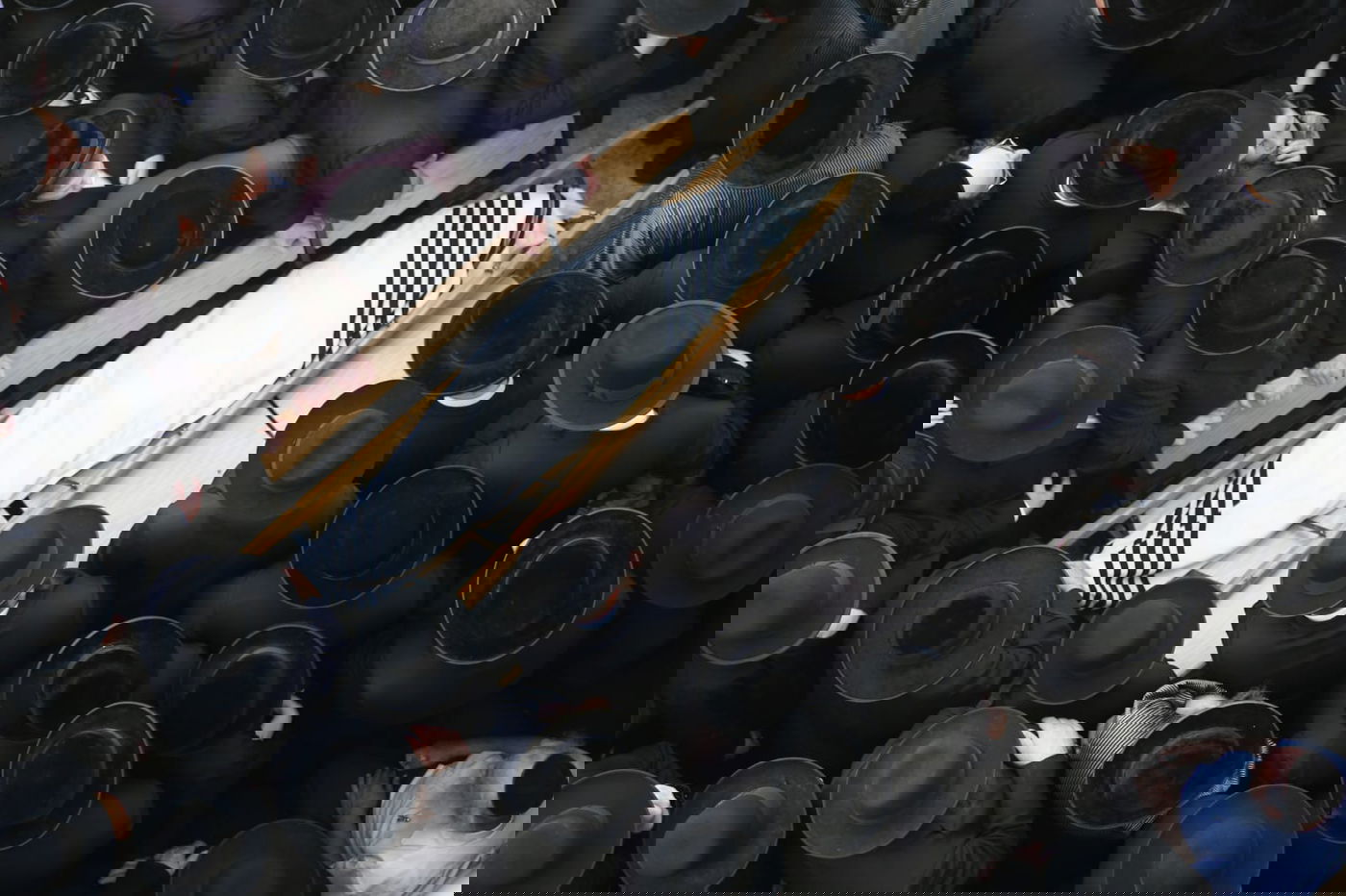 בהלווית ידידו הגרמ"א שיינברגר: גאב"ד 'העדה' מירר בבכי