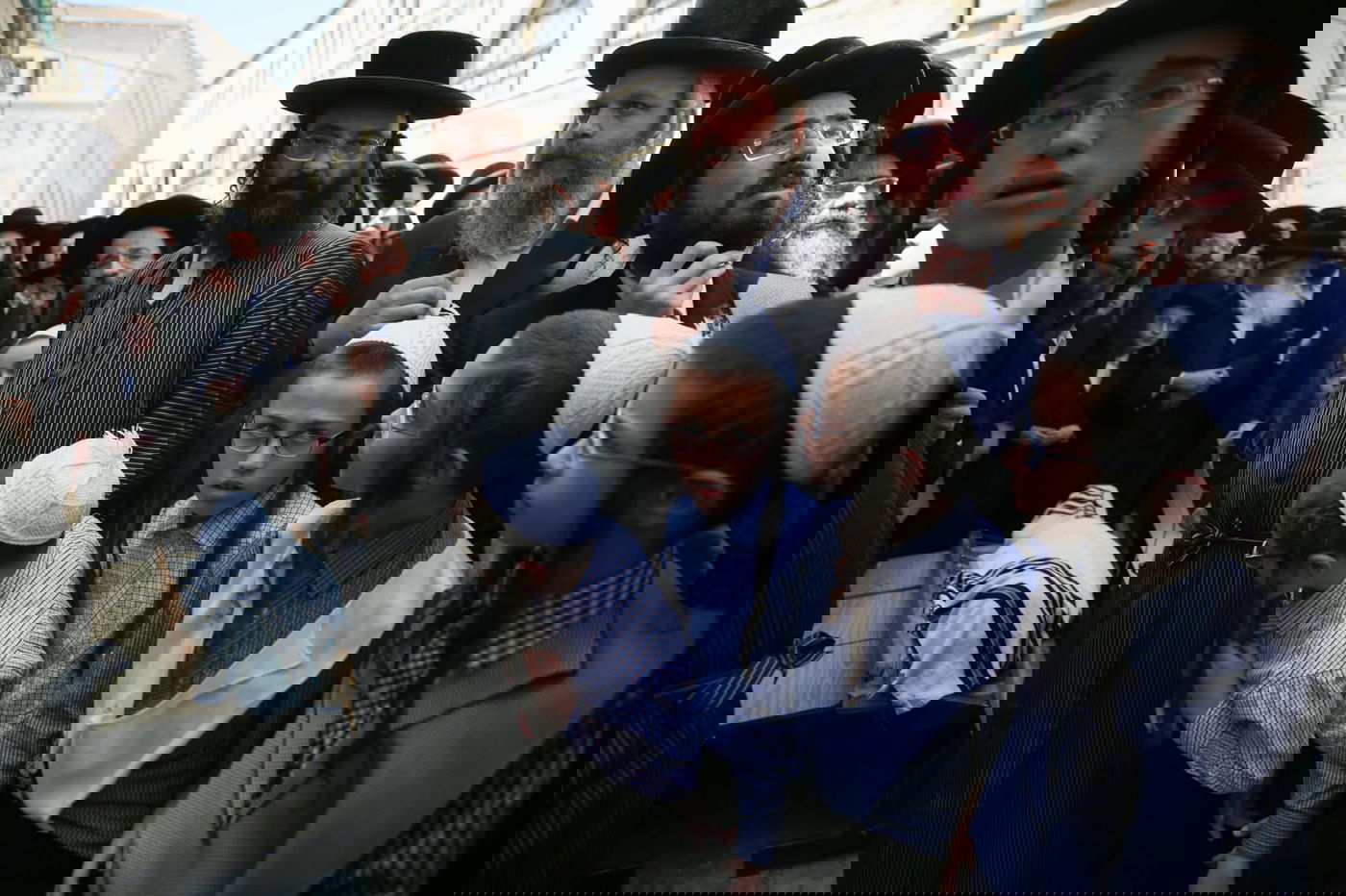 בהלווית ידידו הגרמ"א שיינברגר: גאב"ד 'העדה' מירר בבכי