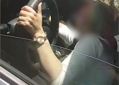 אם חרדית נתפסה מסתירה את ילדיה בתא המטען • צפו