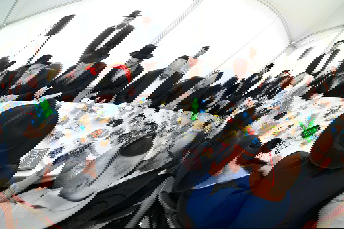 תיעוד: חסידי חב"ד עלו לציון שבקזחסטאן