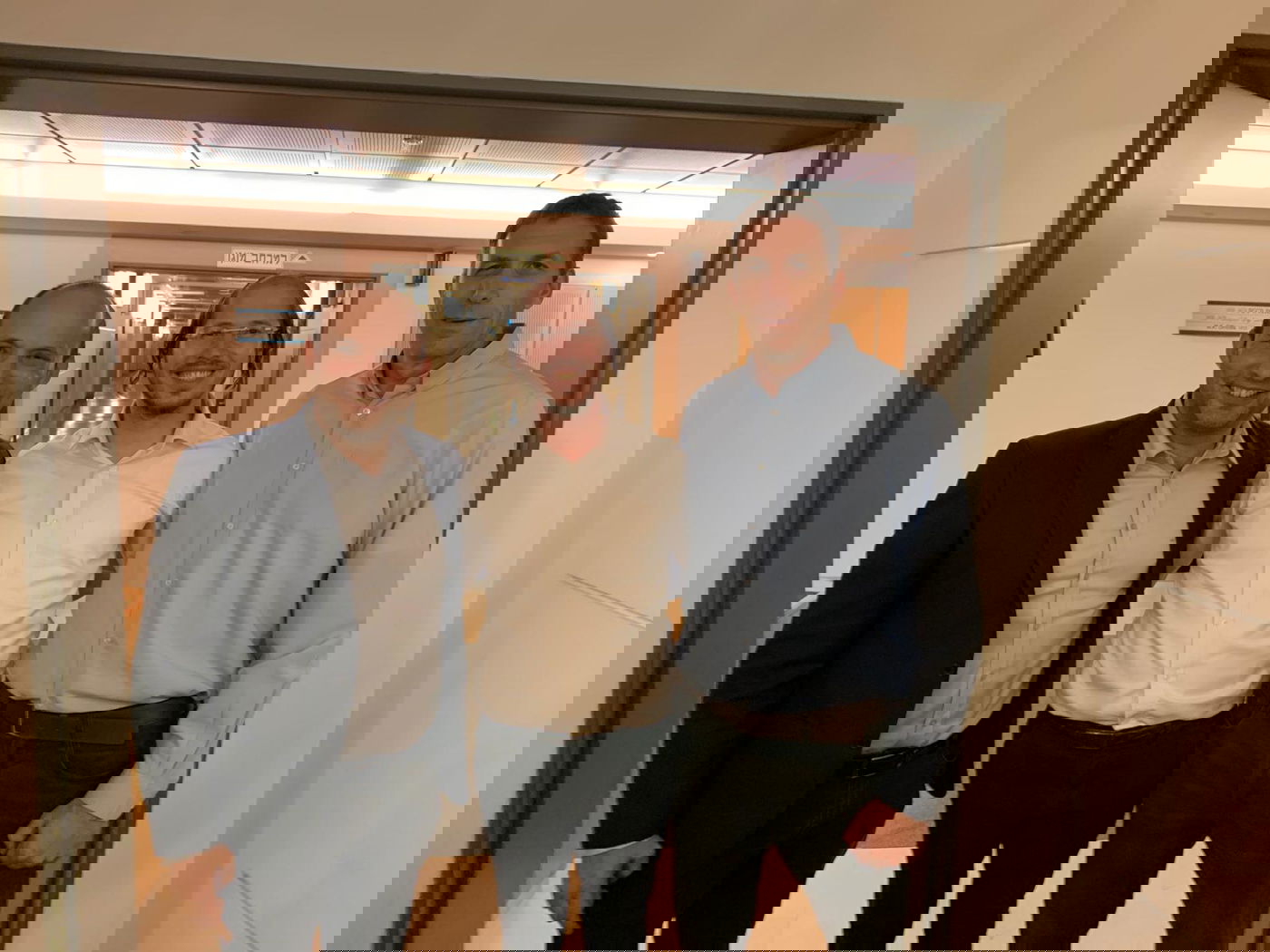 שוורץ עם בנט