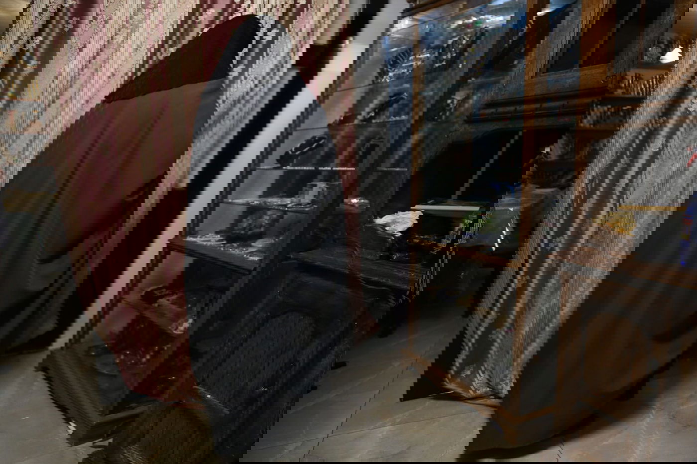 הצצה נדירה: חנות התכשיטים של נשות ה'שאלים'