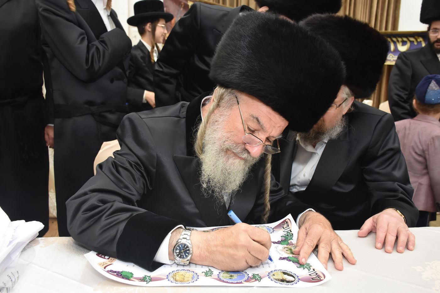 שמחת החתונה בחצר הקודש אשלג • תיעוד