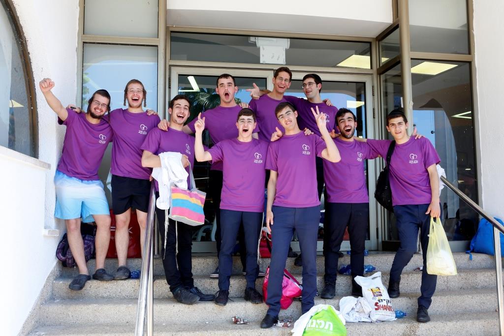 צפו: יום כיף מרהיב של 'בלב אחד' בימית 2000