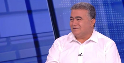 עמיר פרץ הפתיע: הגיע לראיון בלי השפם