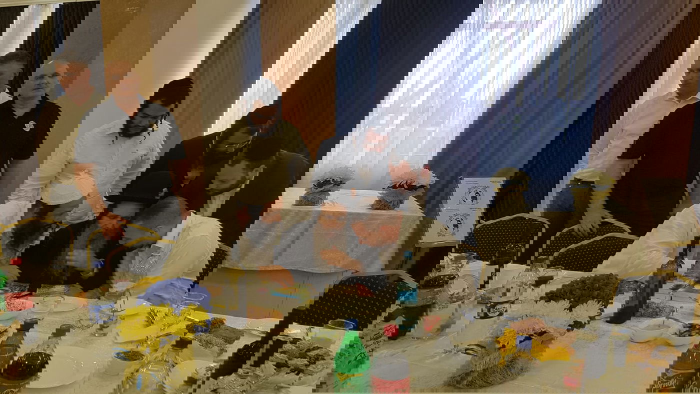 כך הכניעו אלקין והרב ארוש את האוקראיני