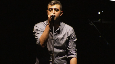 ילדה בת 11.5 כתבה, ריבו הלחין - וריגש את בריכת הסולטן