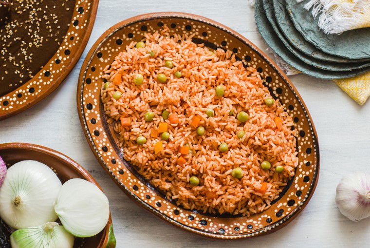 אורז אדום בסגנון מקסיקני