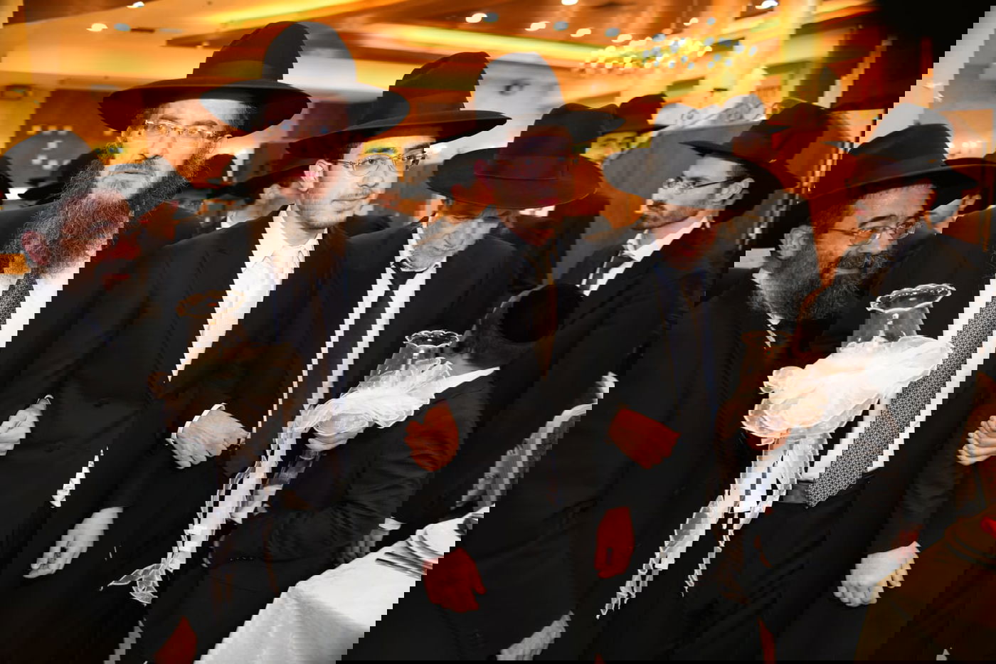 היתום הטרי התחתן עם נכדת ראש הישיבה