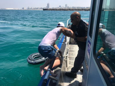 בחור ישיבה נסחף מהחוף הנפרד - וחולץ