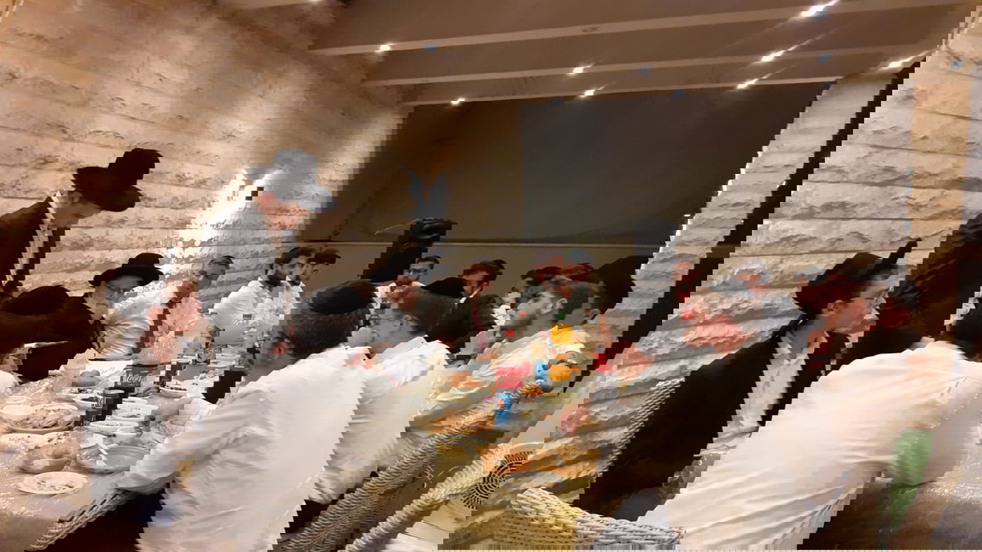 שלום. הרב ודיין