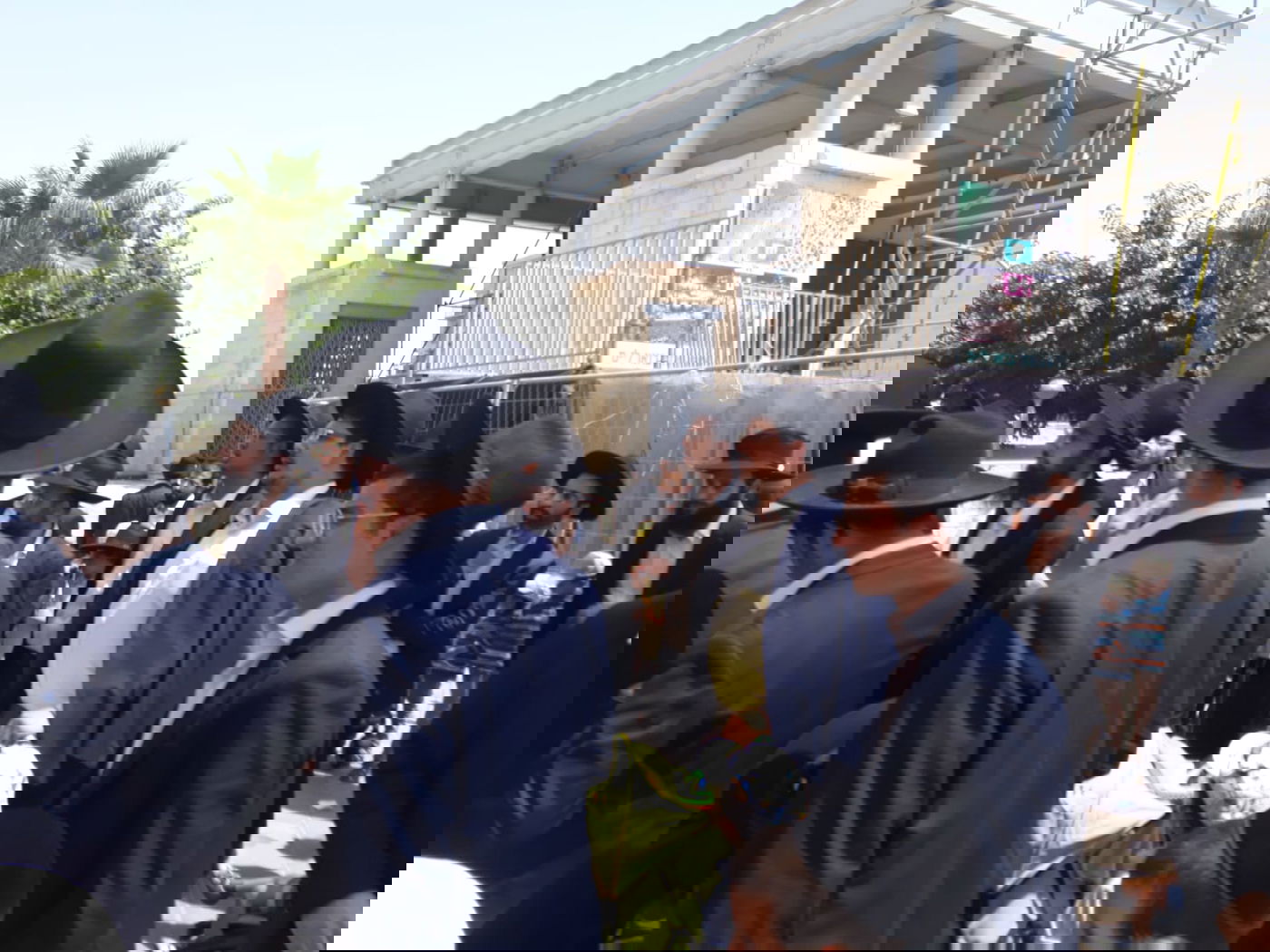 הילדים החרדים שנזרקו לרחוב הפגינו בספרא: "אין לנו מבנה"