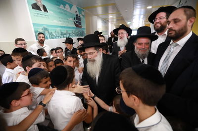 הגר"ש שטיינמן בקביעת מזוזה