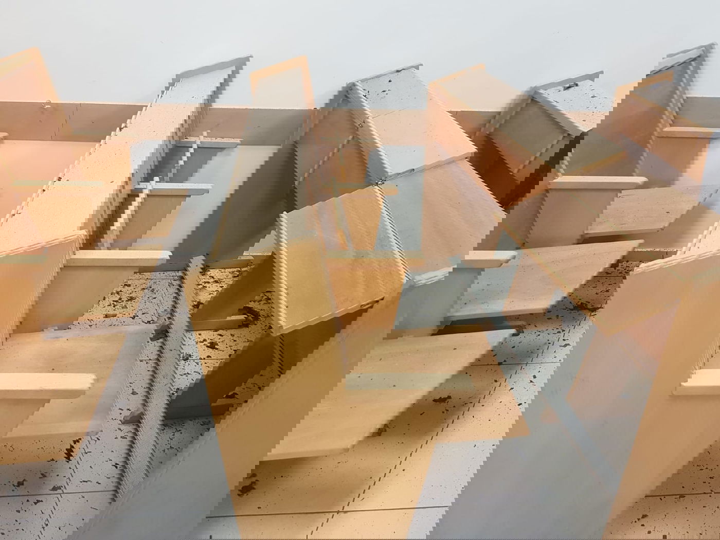 הגיע לקבל טיפול רפואי והצית את ארון הקודש