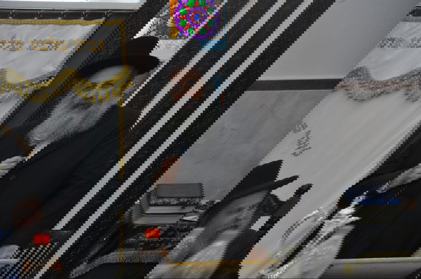 האדמו"ר מנדבורנא חנך את בית מדרשו החדש