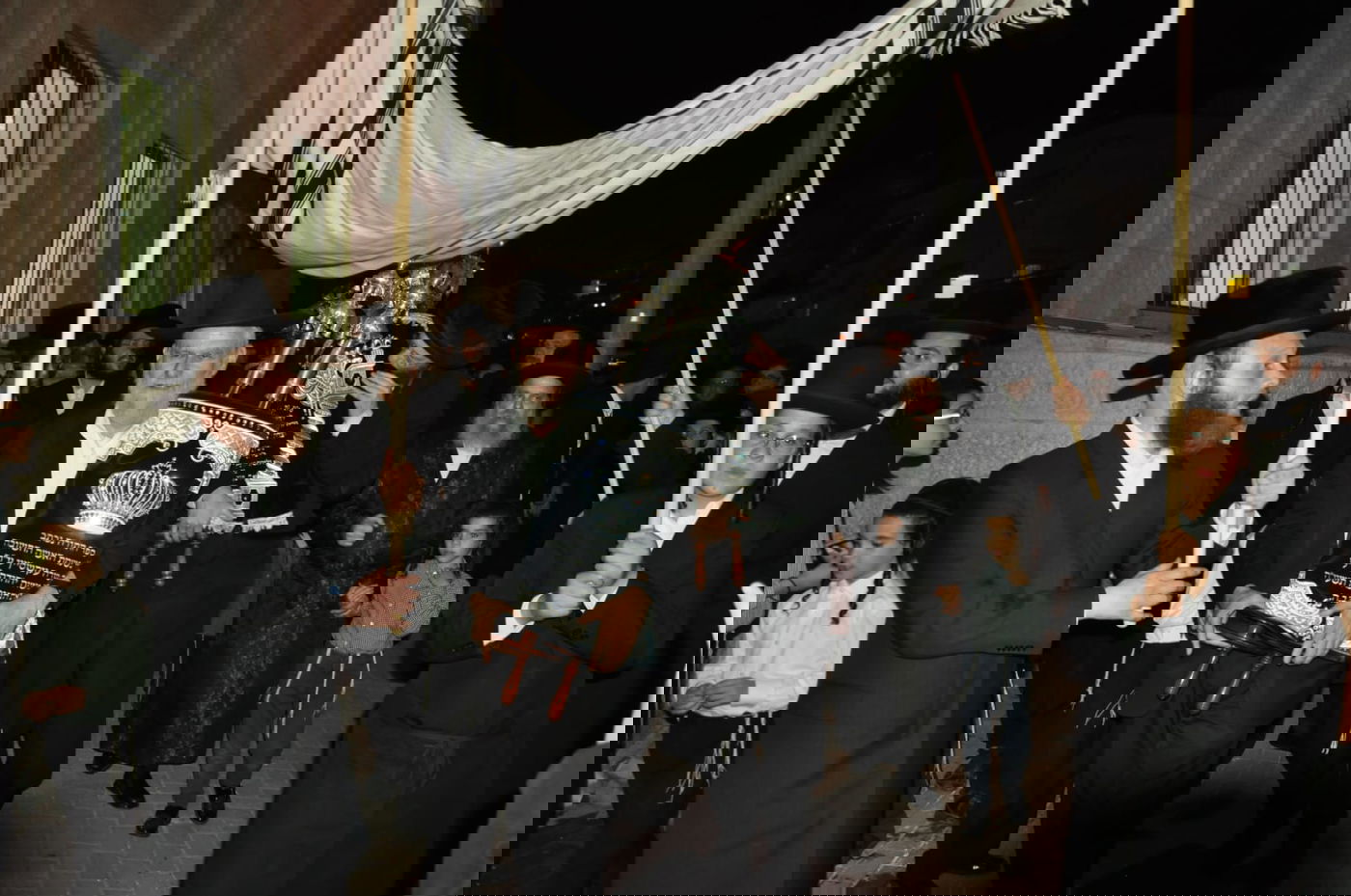 האדמו"ר מנדבורנא חנך את בית מדרשו החדש