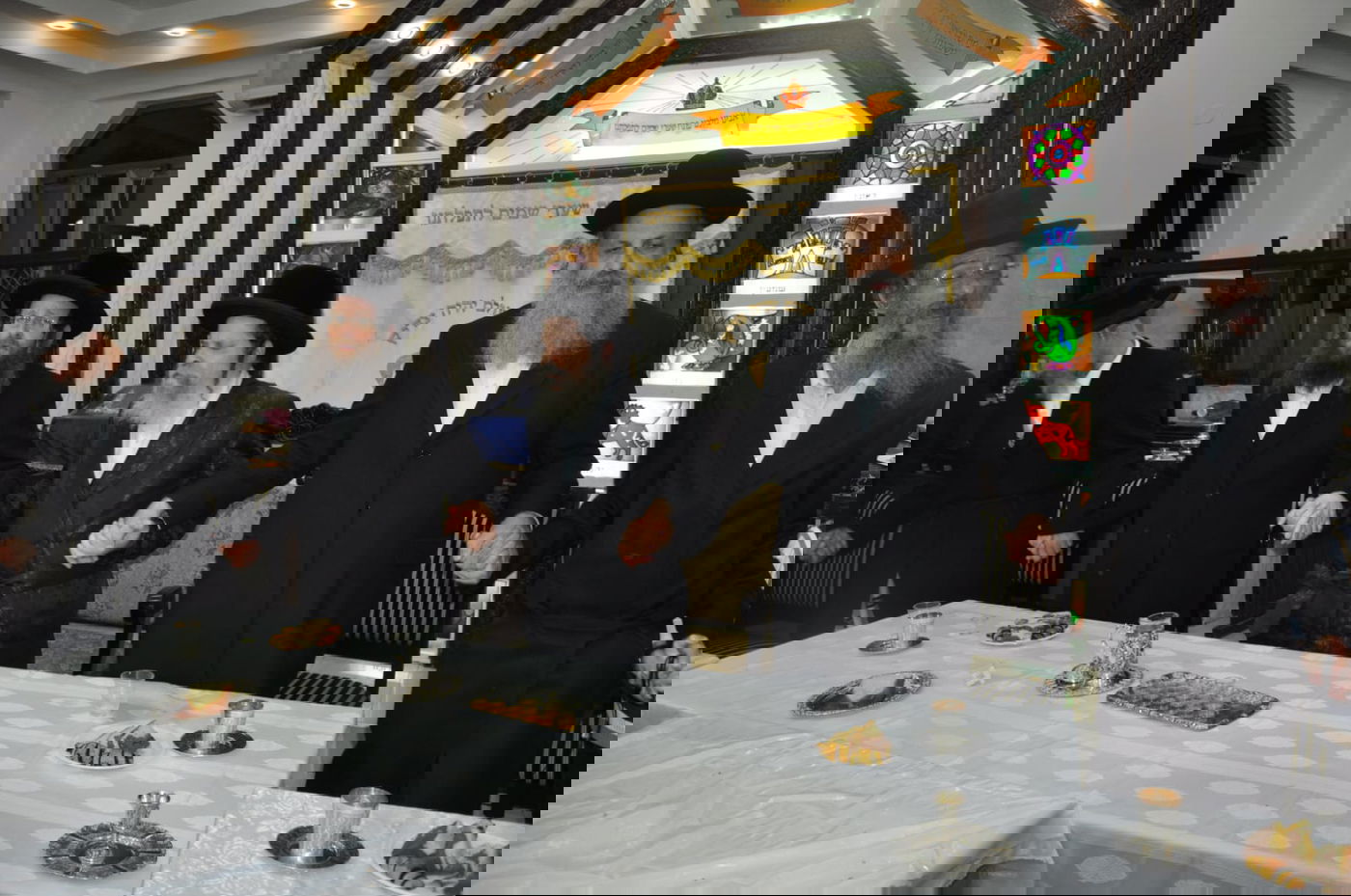 האדמו"ר מנדבורנא חנך את בית מדרשו החדש