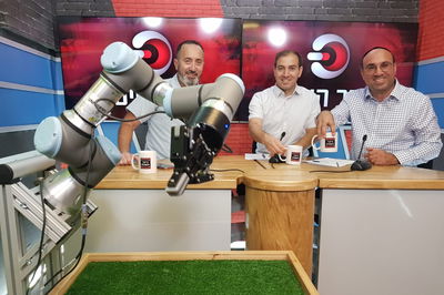 ה"קובוט"  הגיע לאולפן לשחק סנוקר • צפו