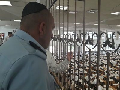 בכירי משטרת ירושלים ביקרו בישיבת חברון